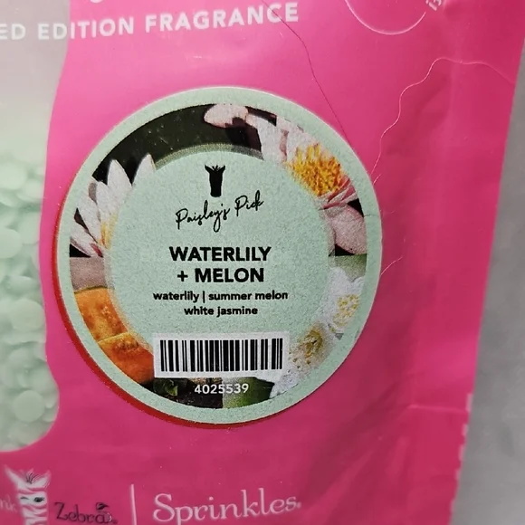 Pink Zebra Paisley's Pick Wax Melts - Pink and White - Picture 2 of 2